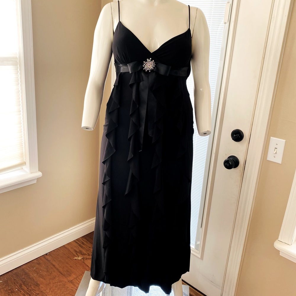 Cache Stunning Black Long Ruffle & Ribbon Brooch … - image 2